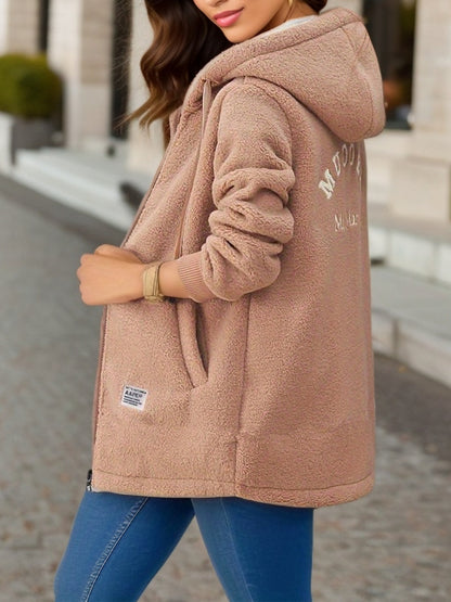 Abrigo Livia – Protección sin esfuerzo con estilo urbano