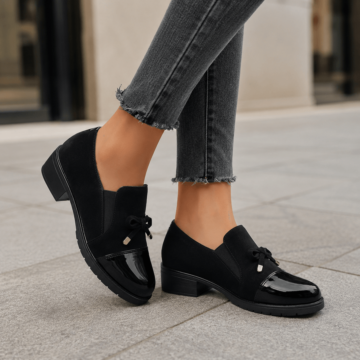 Marvina - Mocasines Elegantes Con Punta Redonda y Lazo Decorativo