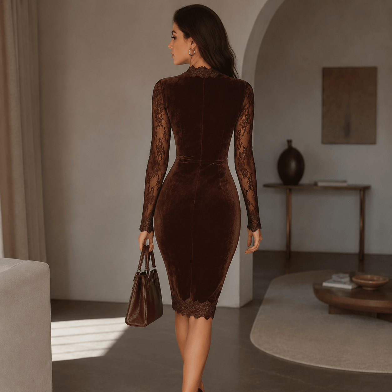 Aurélia™ | Minivestido de terciopelo con mangas de encaje